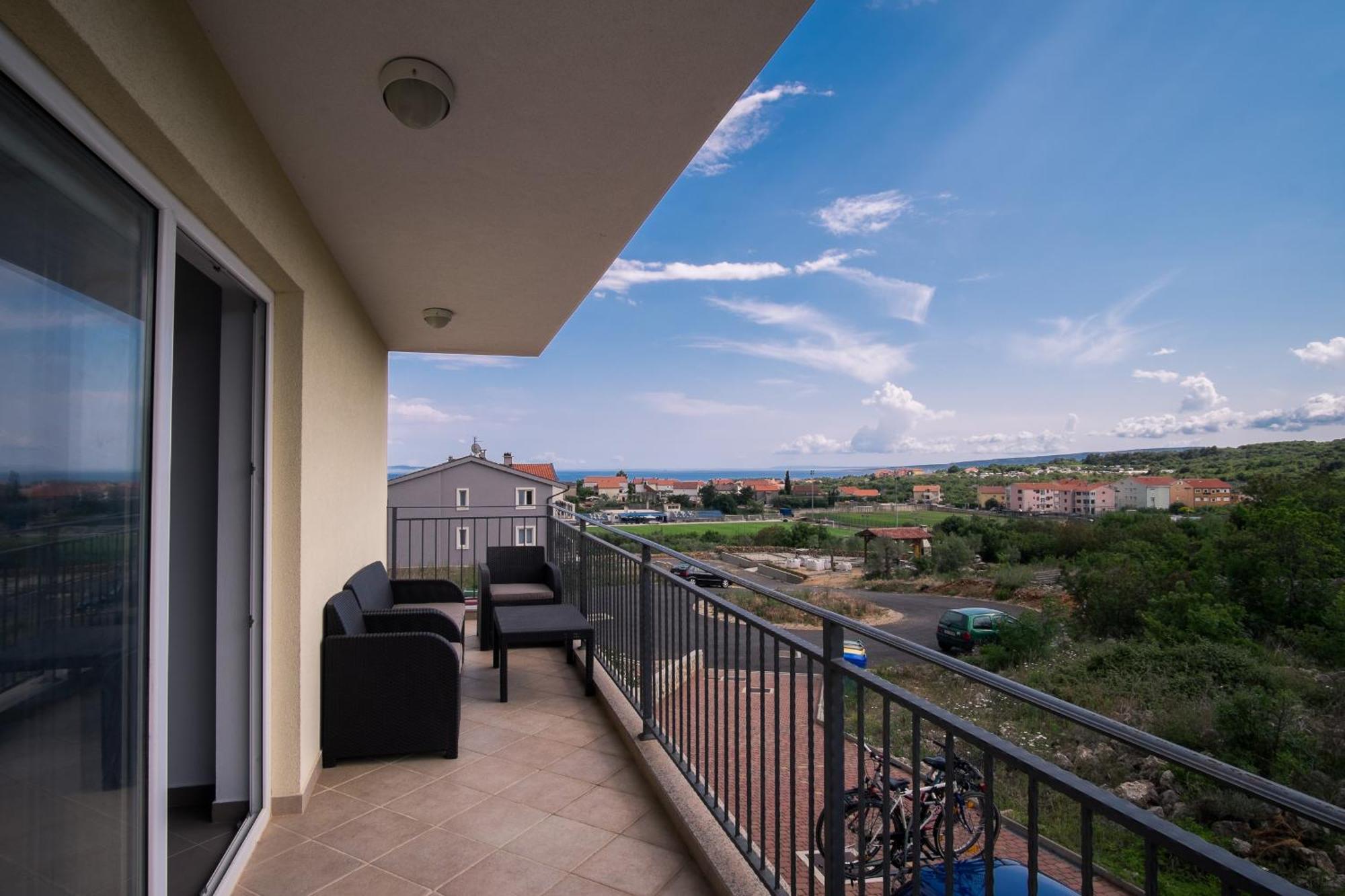 Apartment Soni A4 Krk Town Buitenkant foto