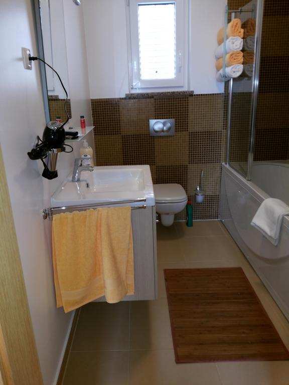 Apartment Soni A4 Krk Town Buitenkant foto